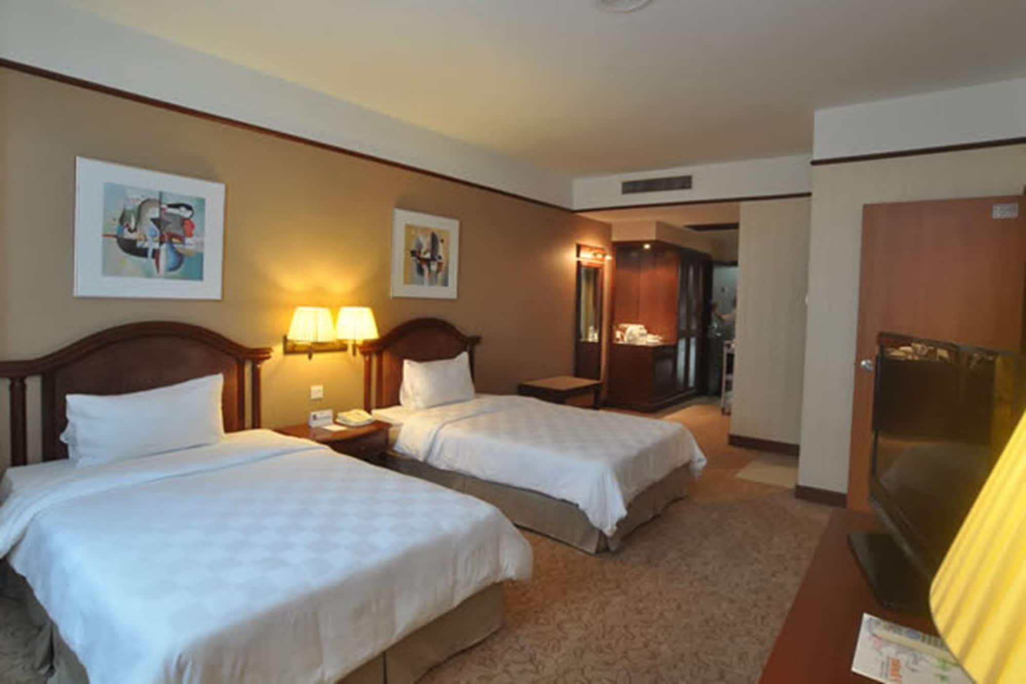 Gbw Hotel Джохор Бахру Екстериор снимка
