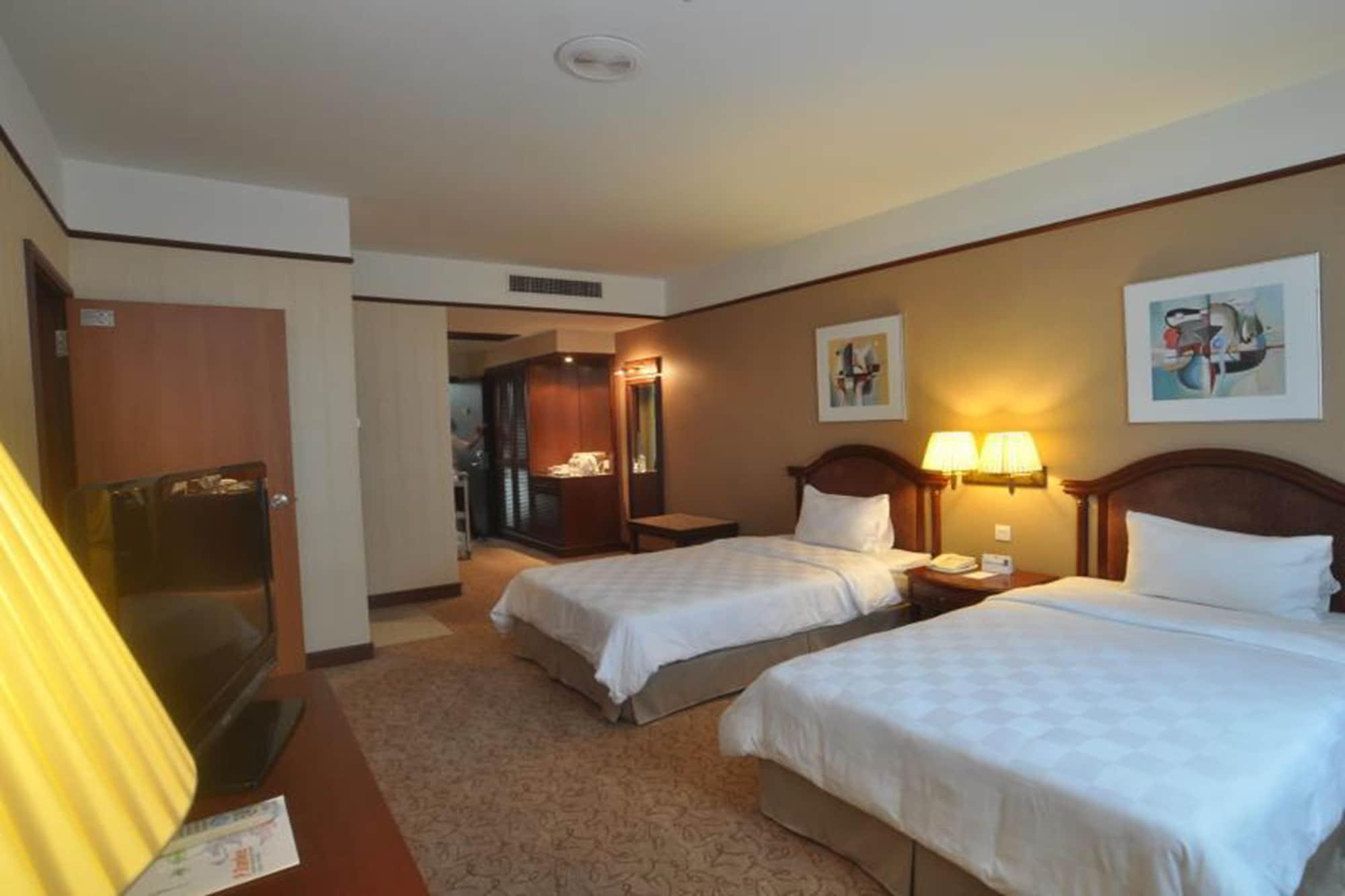 Gbw Hotel Джохор Бахру Екстериор снимка