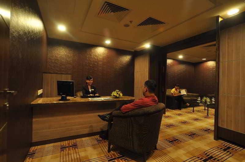 Gbw Hotel Джохор Бахру Екстериор снимка